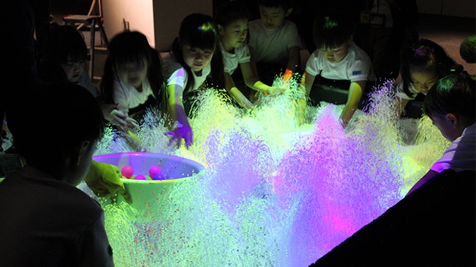 マーケティング戦略部