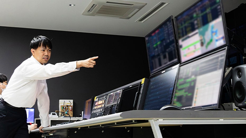 システム技術部